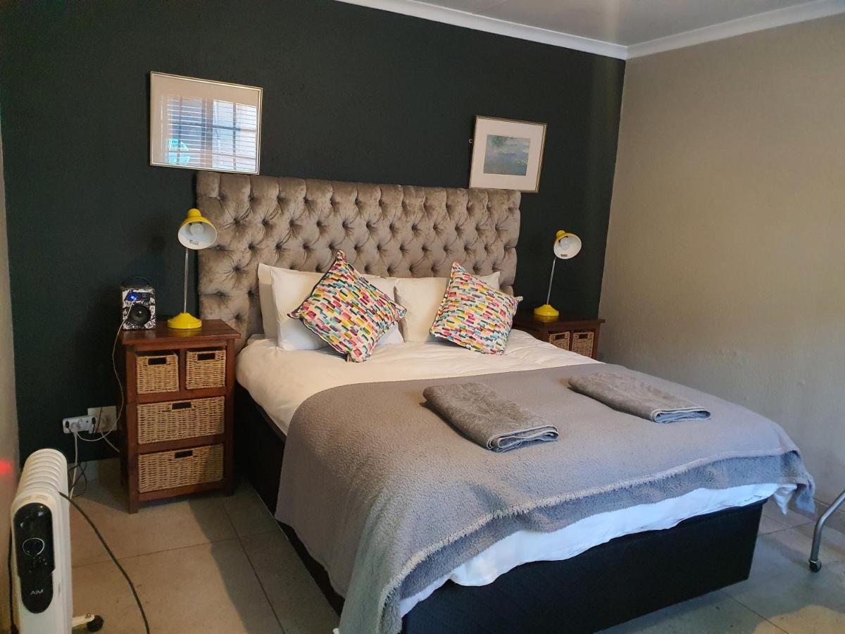 Happy colourful cottage Johannesburg Esterno foto